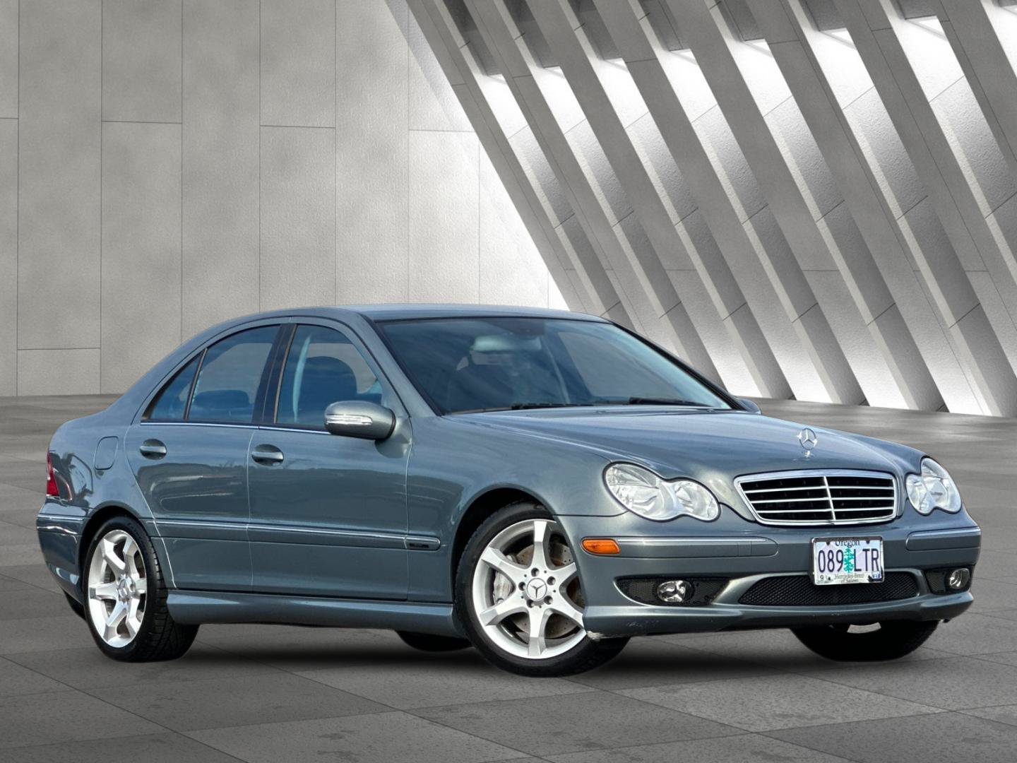 Used 2007 Mercedes-Benz C 230 Sedan image 2