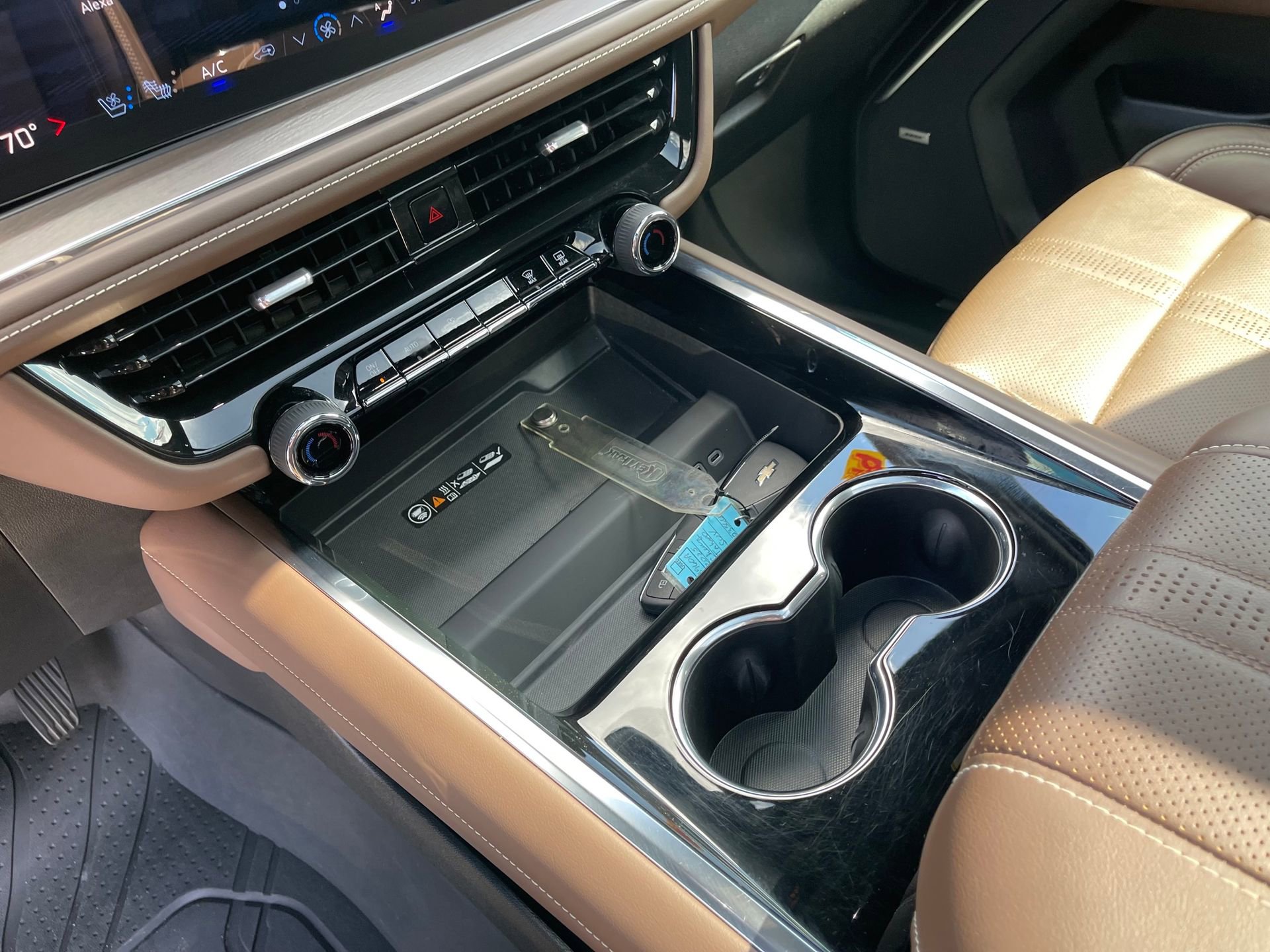 Used 2025 Chevrolet Tahoe High Country image 18