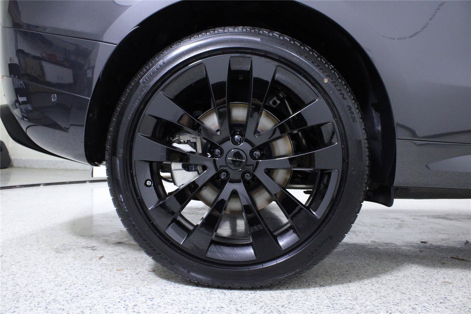 New 2026 Land Rover Range Rover Sport Dynamic SE AWD/4WD image 8