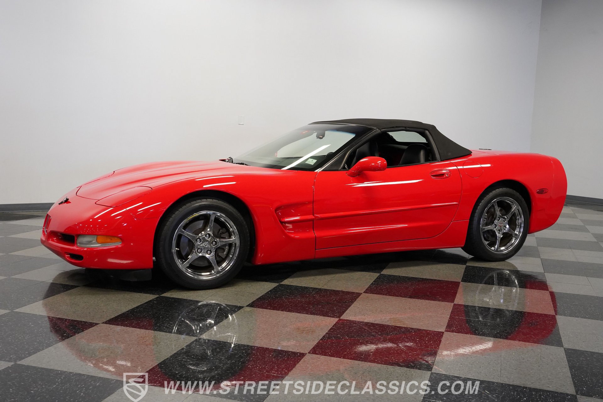 Used 1999 Chevrolet Corvette Convertible w/ Memory Pkg RWD image 7
