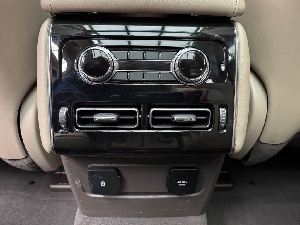 Used 2023 Lincoln Aviator AWD w/ Premium Package image 14