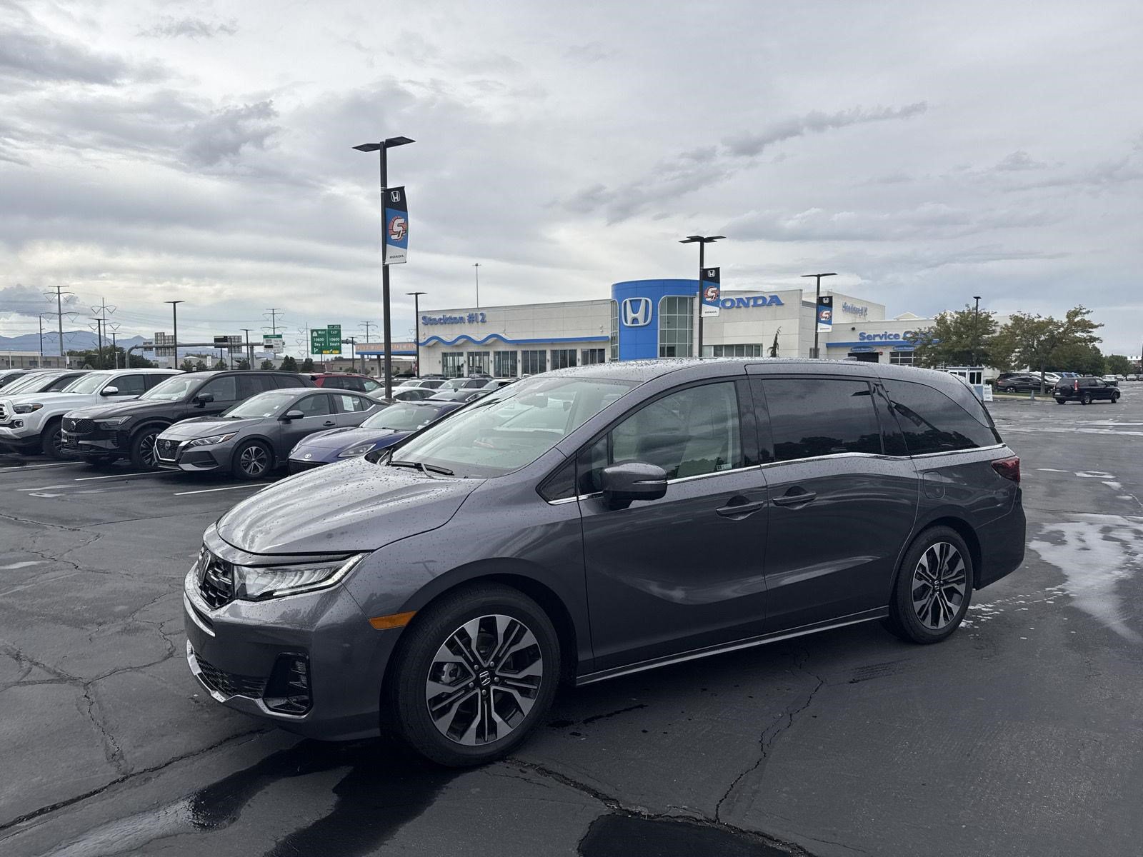 Certified 2026 Honda Odyssey Elite image 1