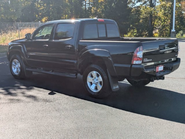 Used 2015 Toyota Tacoma 4x4 Double Cab w/ TRD Sport Package image 4