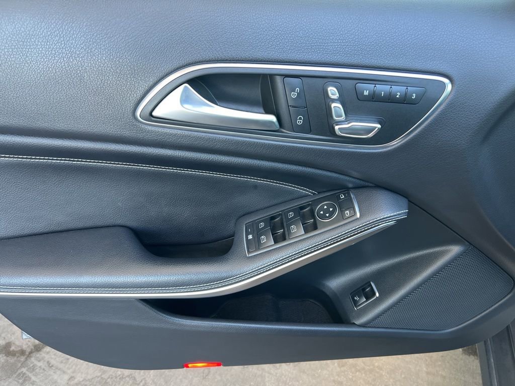 Used 2019 Mercedes-Benz GLA 250 4MATIC image 19