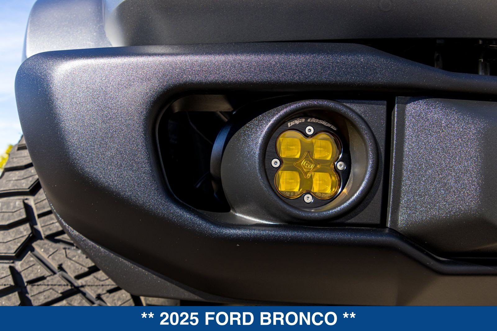 Used 2025 Ford Bronco Badlands AWD/4WD image 11