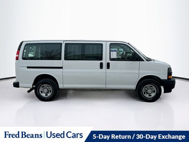 Used 2022 Chevrolet Express 2500 w/ Driver Convenience Package image 9