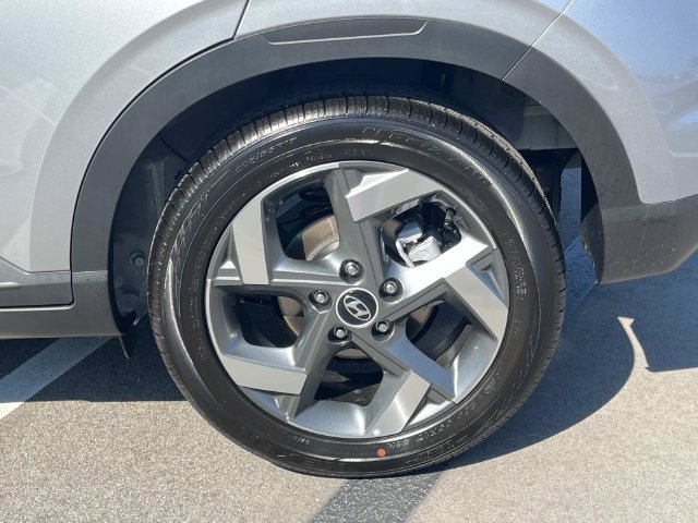 New 2026 Hyundai Venue SEL FWD image 11