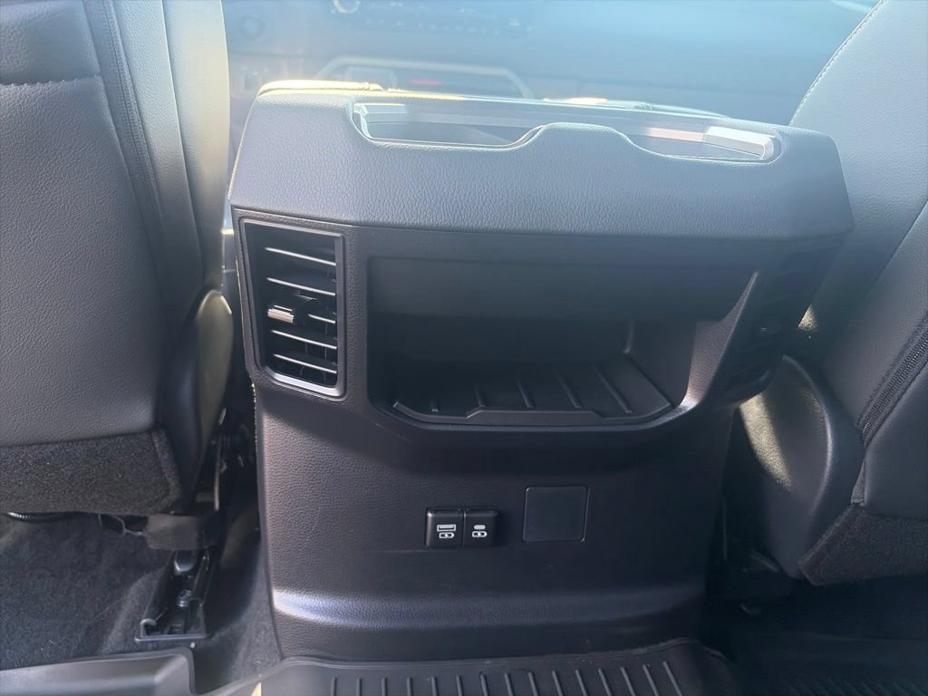 Used 2026 Toyota Tundra Limited AWD/4WD image 33