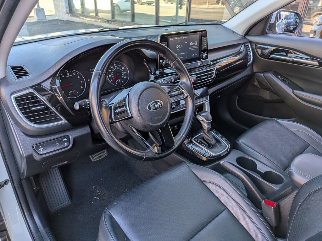 Used 2021 Kia Seltos EX image 12