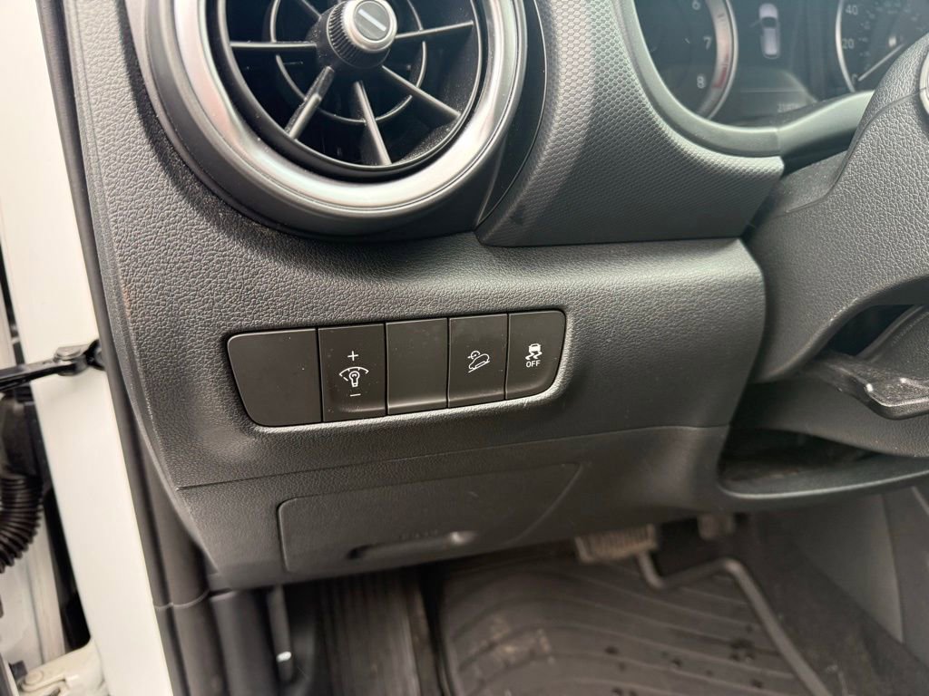 Used 2023 Hyundai Kona SEL w/ Cargo Package image 15