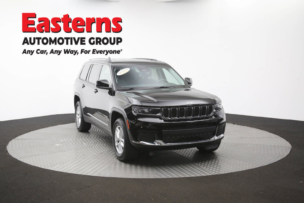 Used 2023 Jeep Grand Cherokee L Laredo AWD/4WD image 56