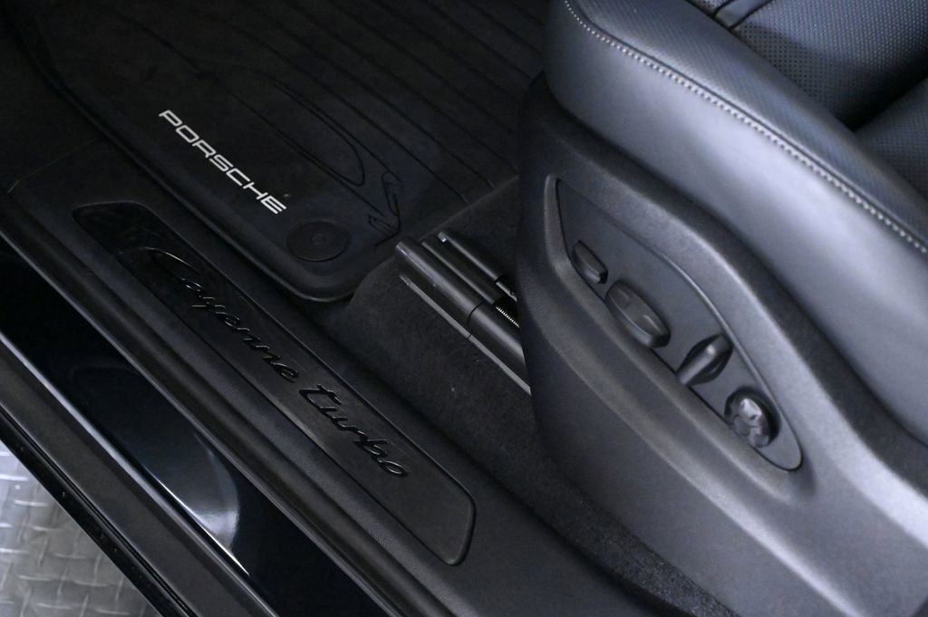 Certified 2026 Porsche Cayenne Turbo image 22