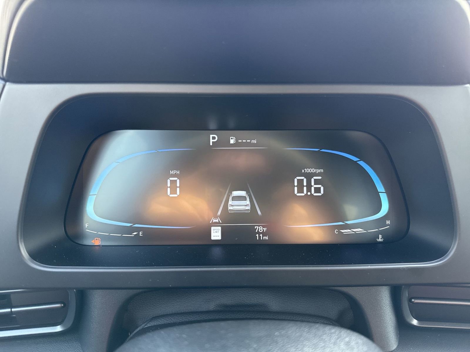 Used 2025 Hyundai Elantra Sport image 18