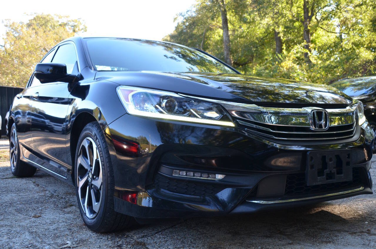 Used 2017 Honda Accord EX-L image 4