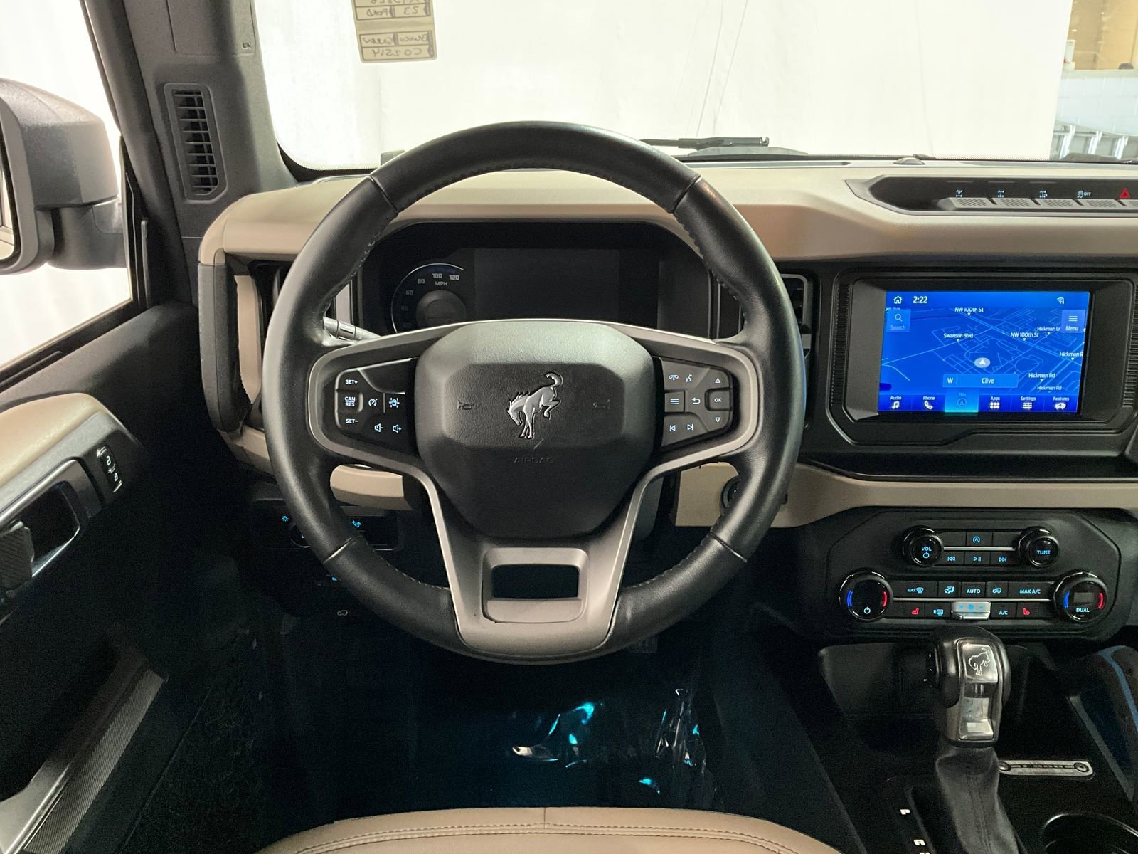 Used 2023 Ford Bronco Wildtrak AWD/4WD image 6