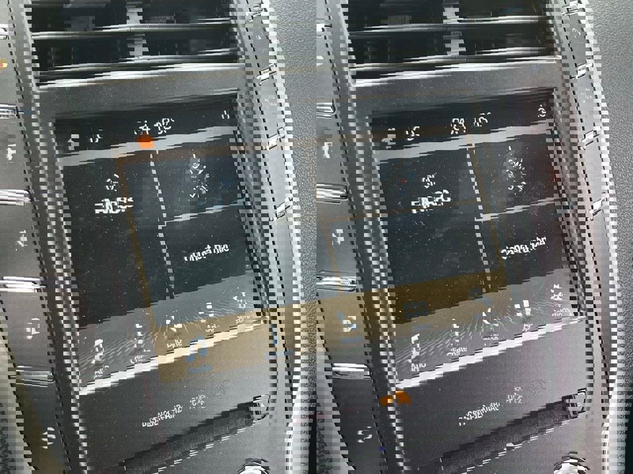 Used 2017 Lincoln MKC Premiere image 9