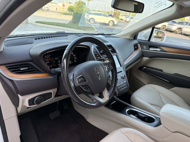 Used 2019 Lincoln MKC Select w/ Select Plus Package FWD image 14