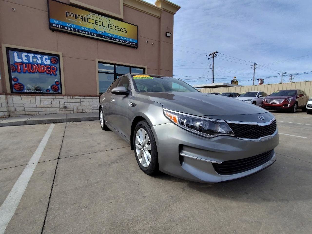 Used 2018 Kia Optima EX FWD image 2