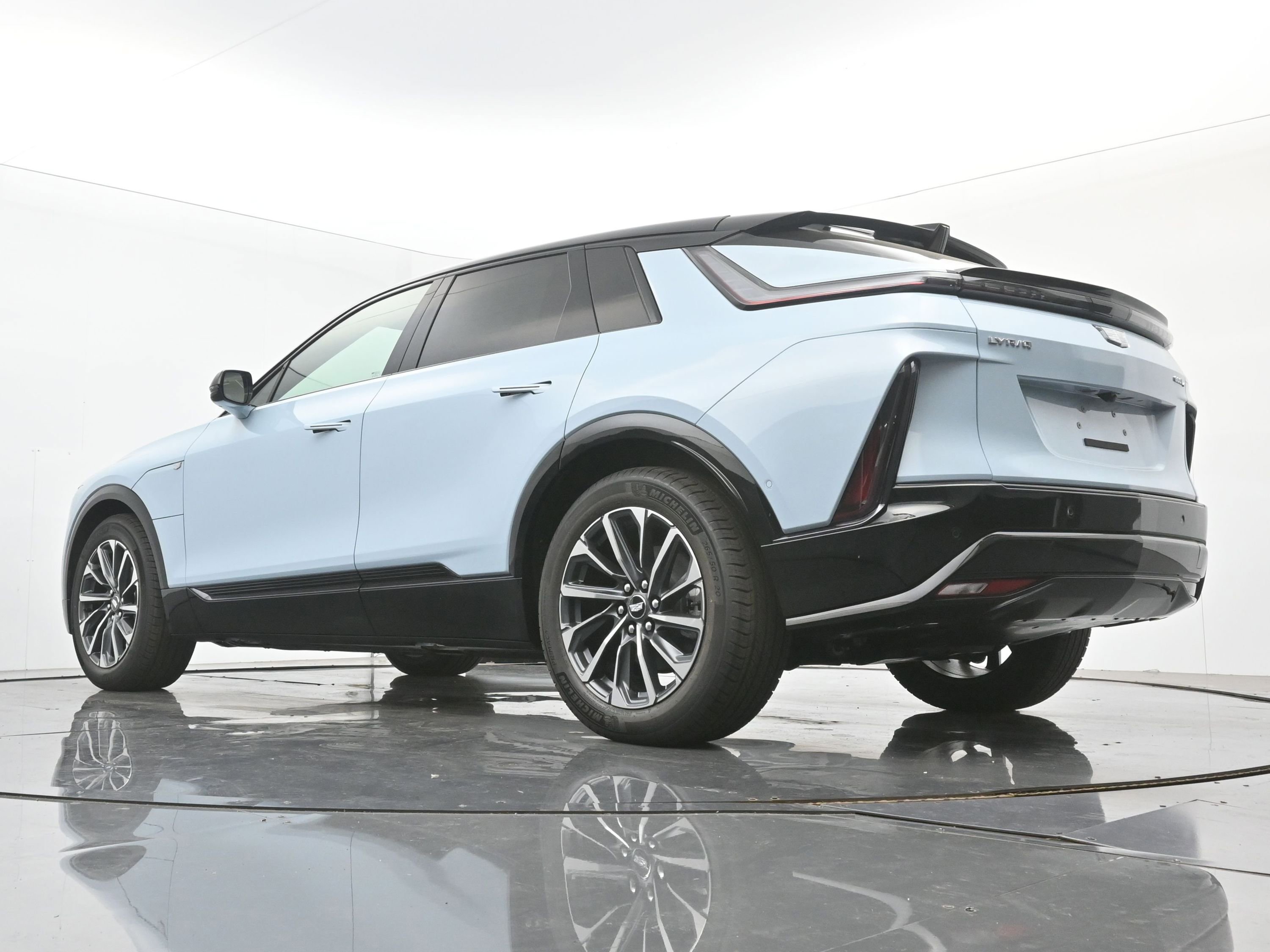 New 2026 Cadillac Lyriq Sport image 17