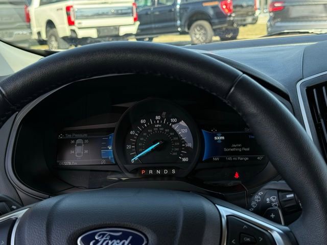Used 2024 Ford Edge SEL w/ Convenience Package image 17