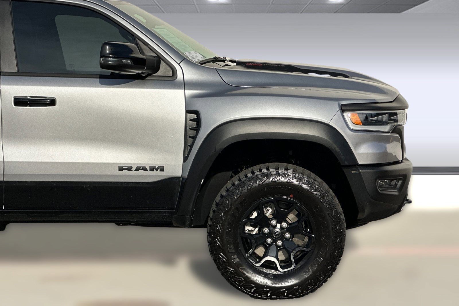 Used 2025 RAM 1500 RHO image 34