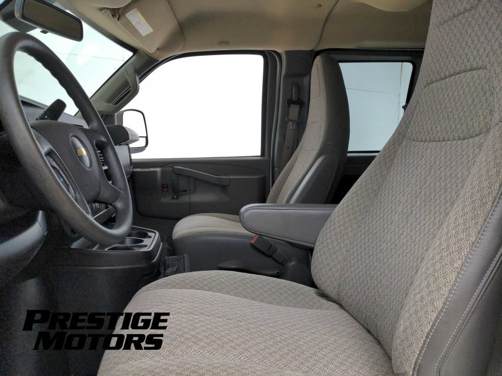 Used 2019 Chevrolet Express 2500 LT w/ LT Preferred Equipment Group RWD image 14