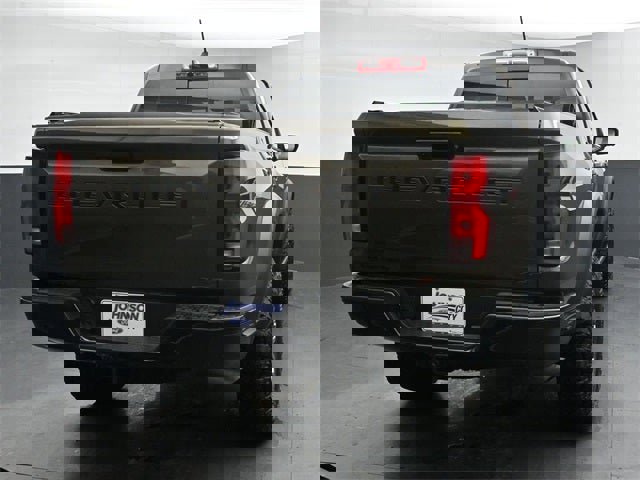 Used 2025 Chevrolet Colorado ZR2 w/ Technology Package image 14