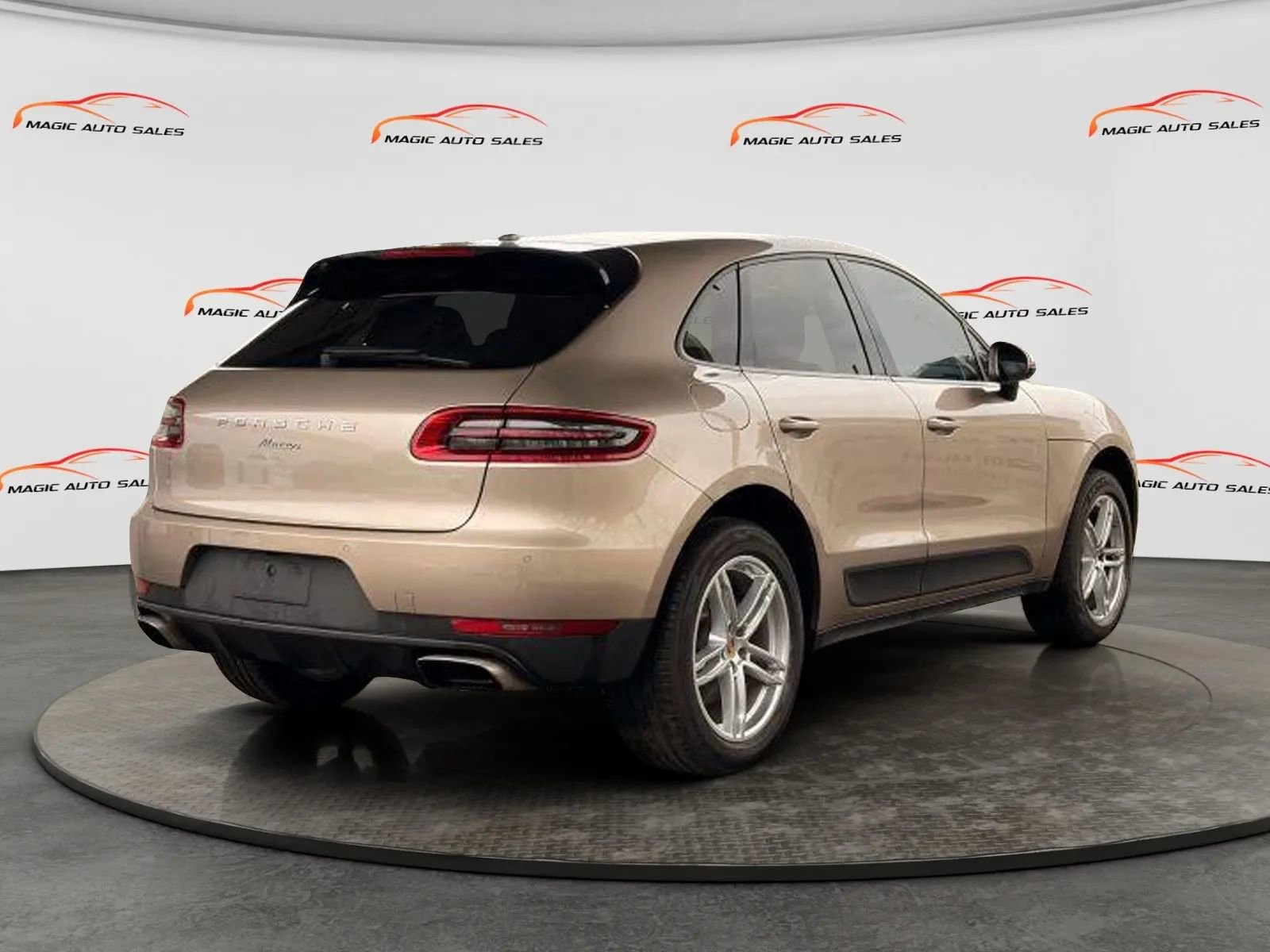 Used 2017 Porsche Macan image 7