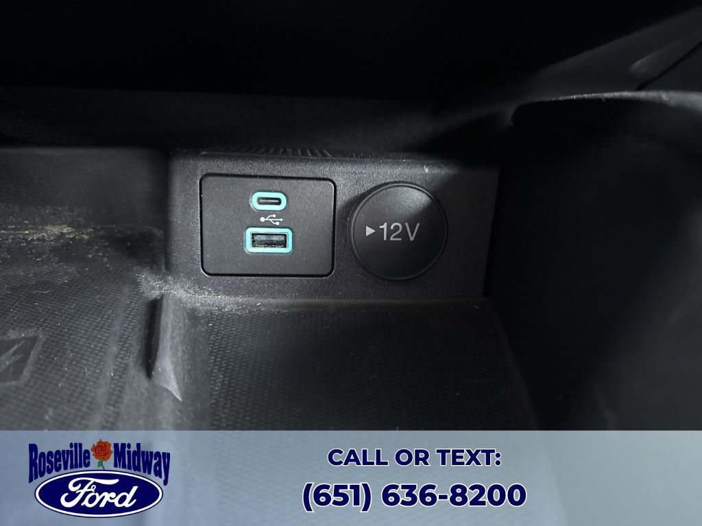 Used 2023 Ford Escape Platinum w/ Premium Technology Package image 16