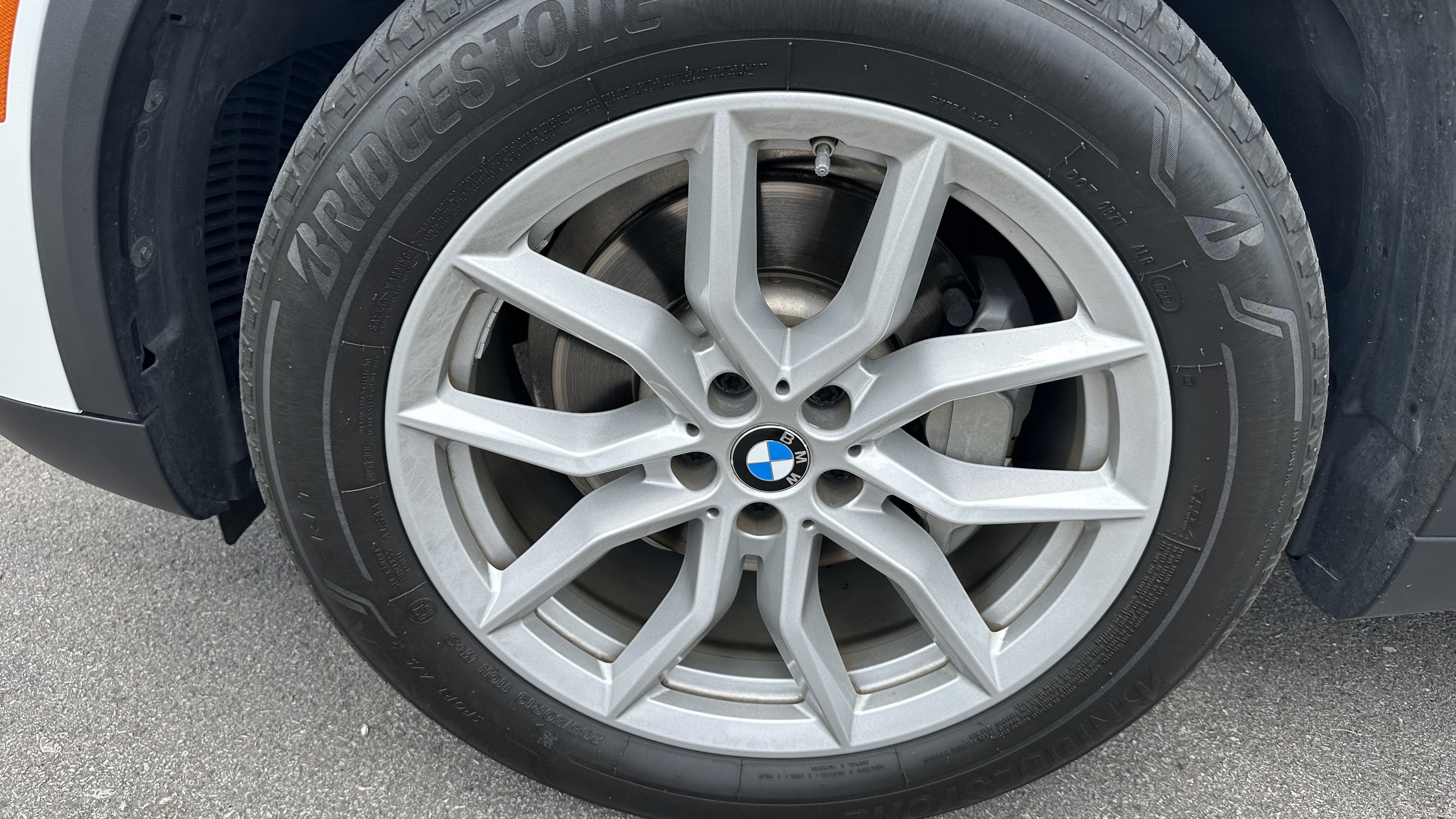 Used 2019 BMW X5 xDrive40i w/ Convenience Package AWD/4WD image 12