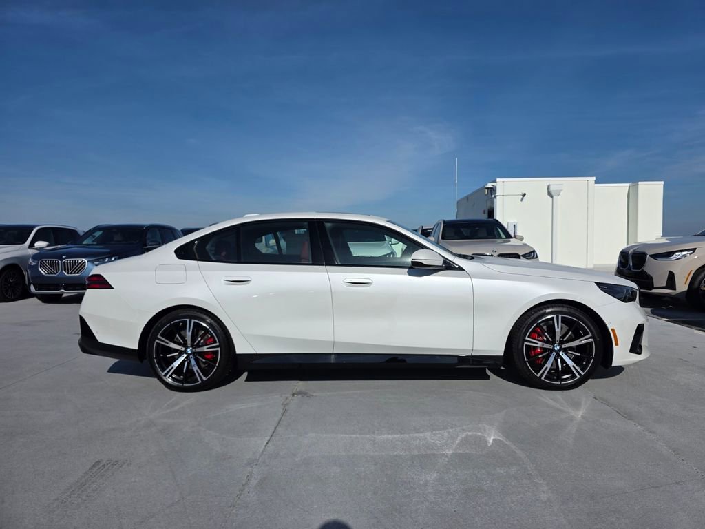 New 2026 BMW 530i w/ M Sport Package RWD video 3