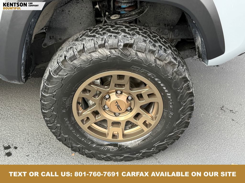 Used 2021 Toyota Tacoma TRD Off-Road image 15