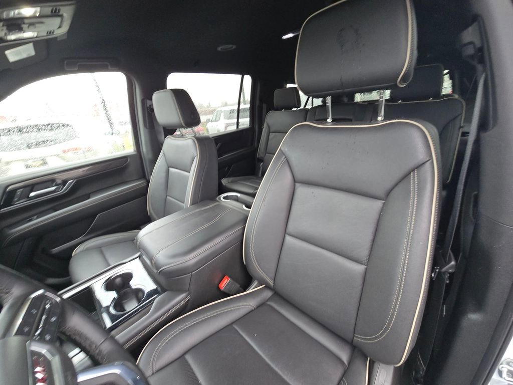 Used 2025 GMC Yukon XL Elevation AWD/4WD image 17