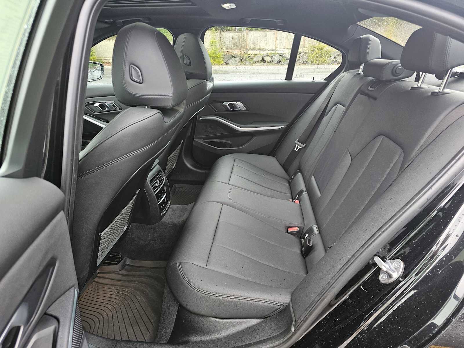 Used 2020 BMW 330i xDrive Sedan w/ Driving Assistance Package image 16