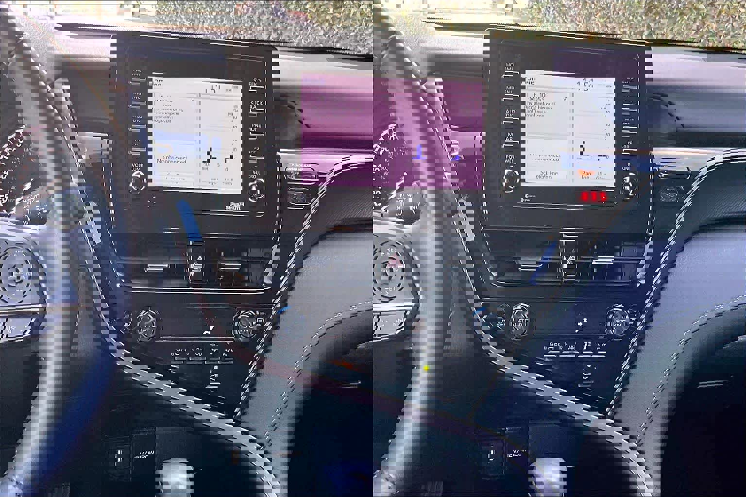 Used 2024 Toyota Camry SE image 7