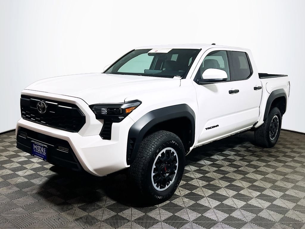 Certified 2024 Toyota Tacoma TRD Off-Road image 4