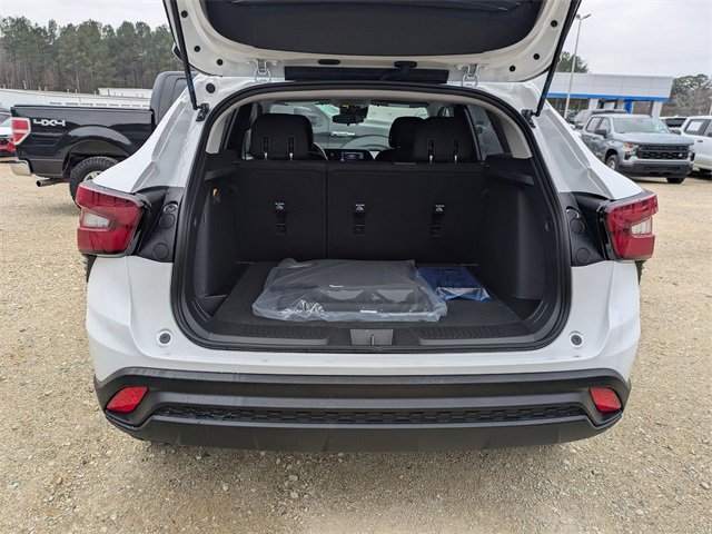 New 2026 Chevrolet Trax LS w/ LS Convenience Package image 25