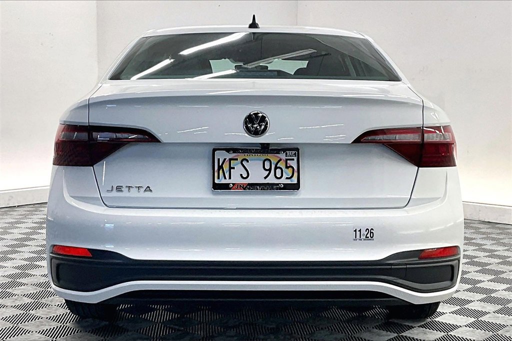 Used 2024 Volkswagen Jetta S image 3
