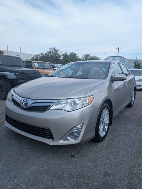 Used 2013 Toyota Camry XLE image 3