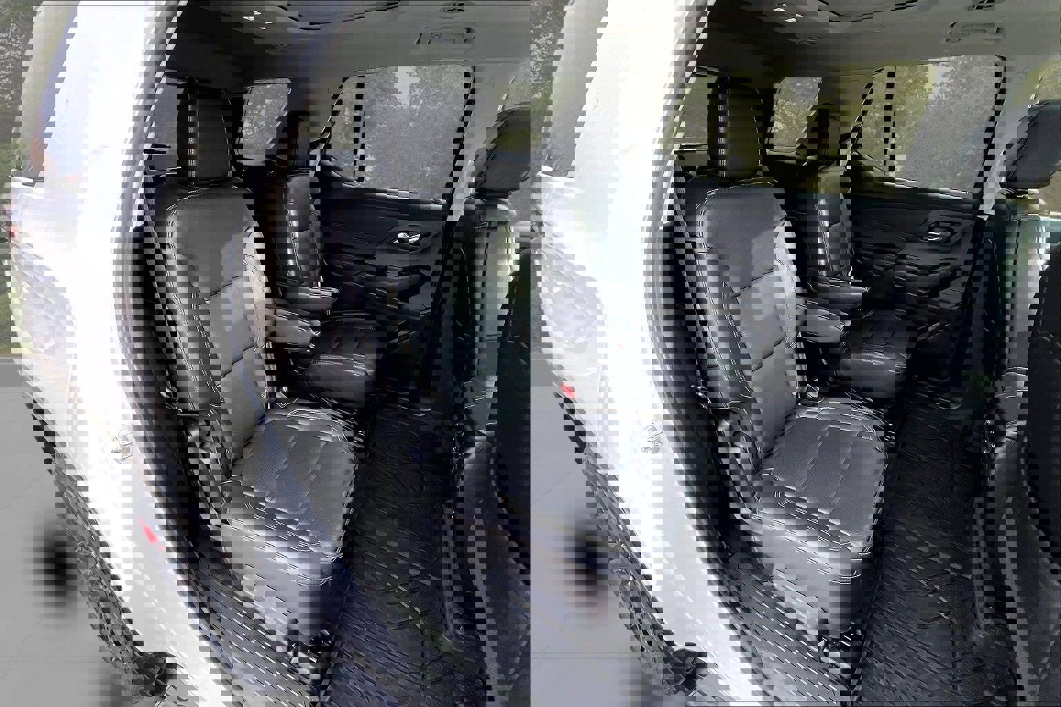 Used 2021 Chevrolet Traverse Premier w/ Redline Edition image 25