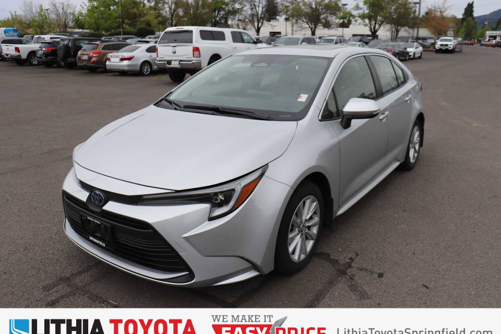 Certified 2024 Toyota Corolla XLE image 1