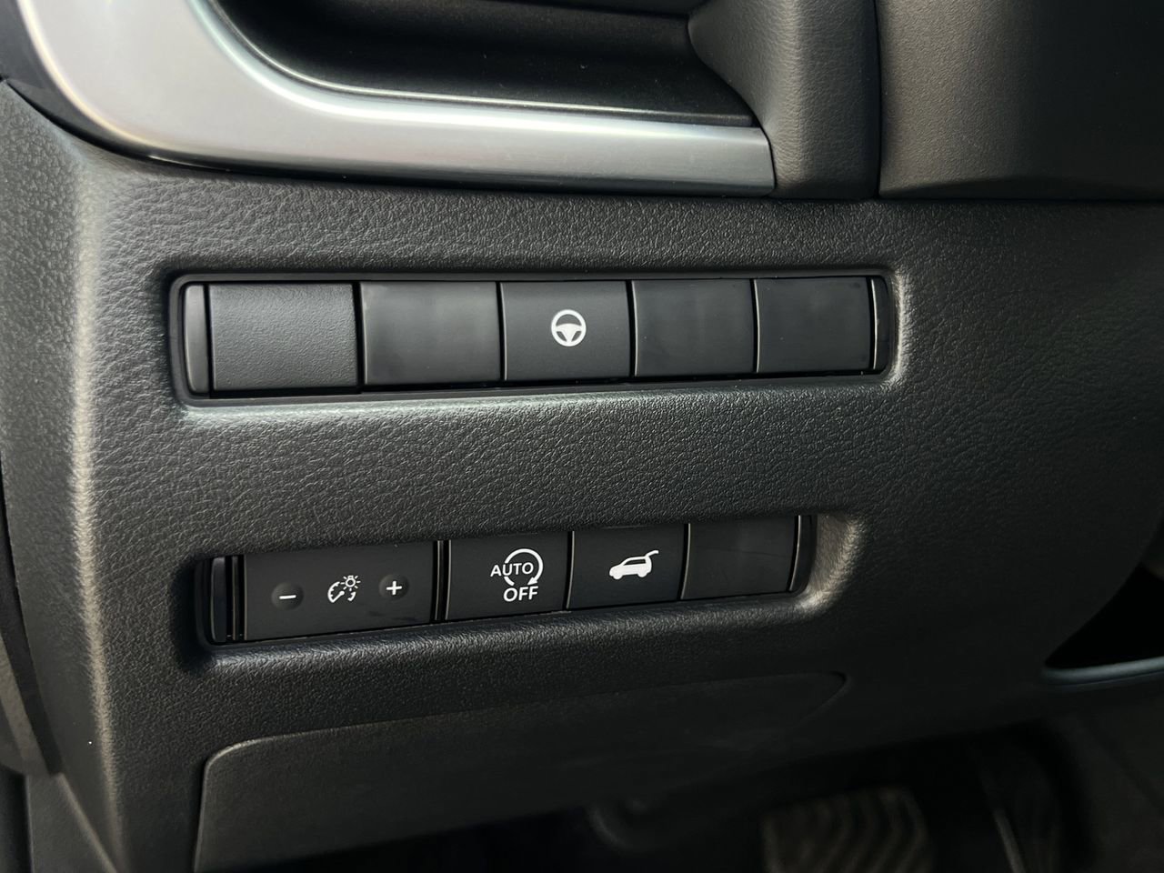 Used 2026 Nissan Rogue SV AWD/4WD image 13