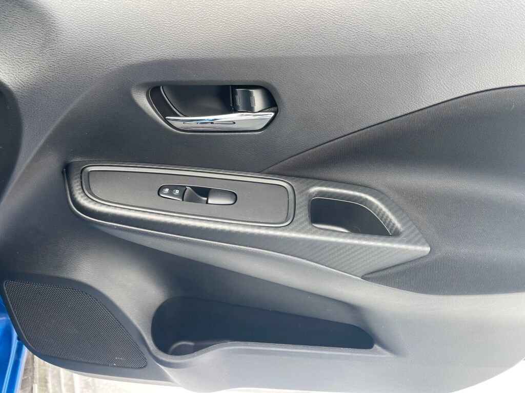 Used 2021 Nissan Versa SV image 22