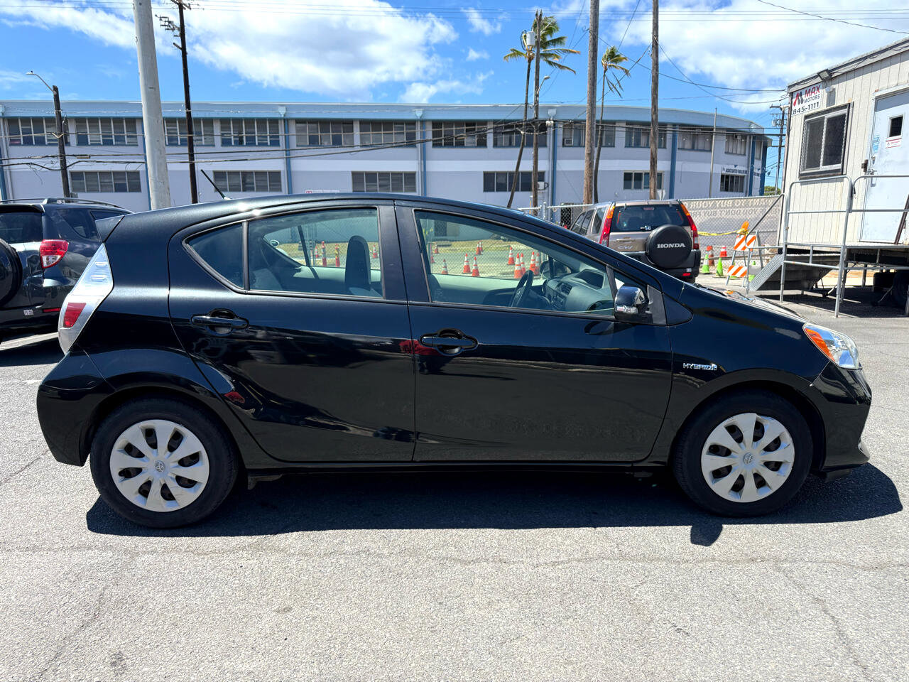 Used 2012 Toyota Prius C One image 6