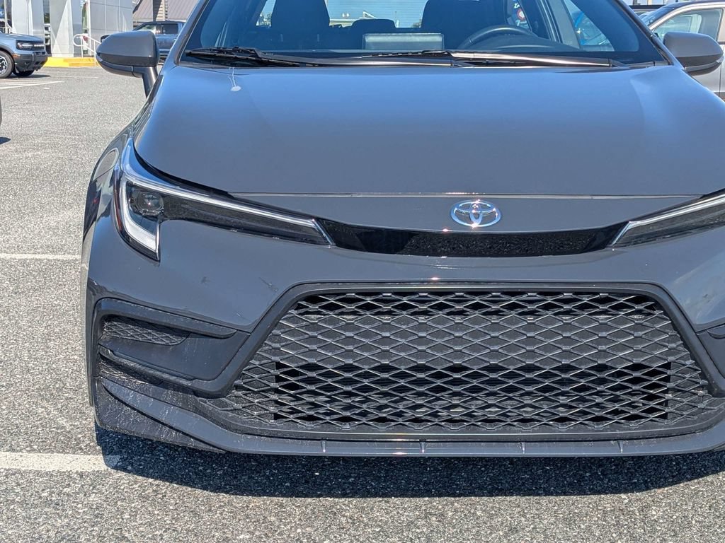 Used 2024 Toyota Corolla SE FWD image 9