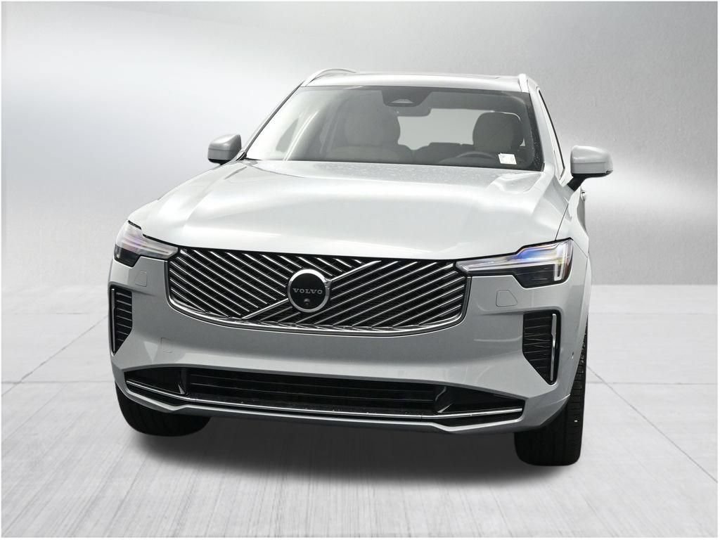 New 2026 Volvo XC90 B6 Plus w/ Protection Package Premier AWD/4WD image 8