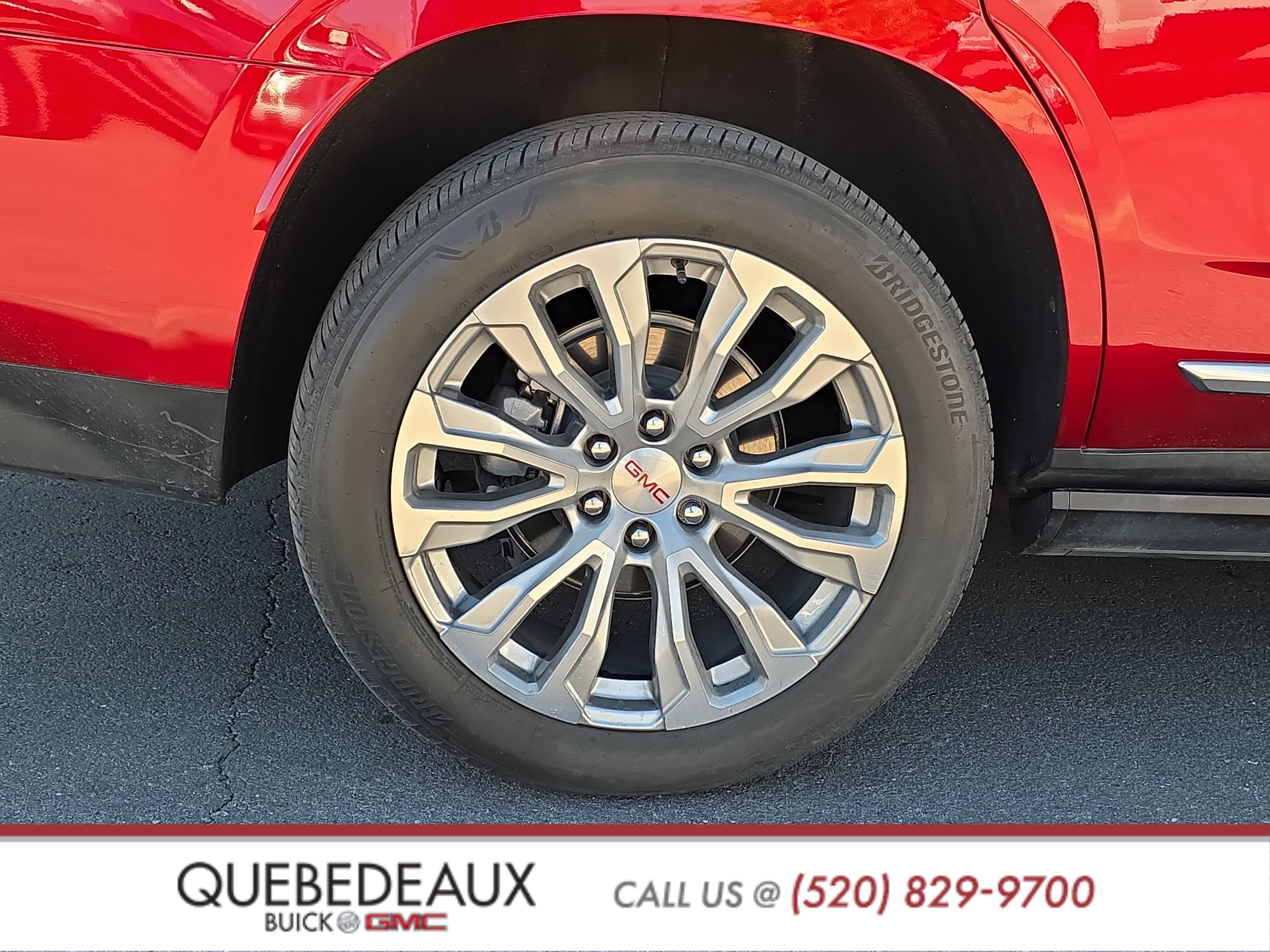 Used 2024 GMC Yukon Denali w/ Denali Reserve Package image 10