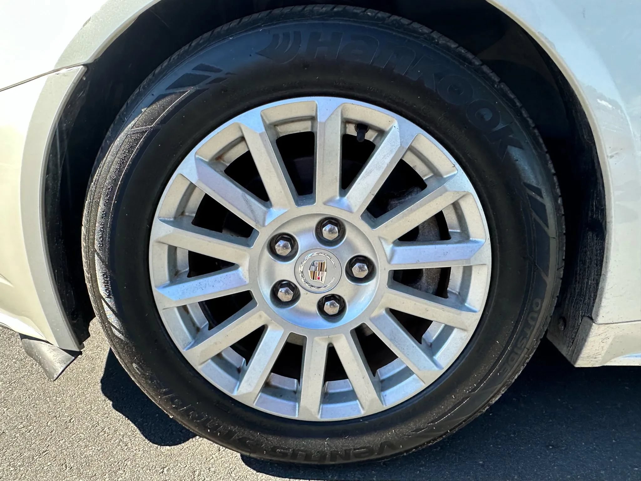 Used 2011 Cadillac CTS Luxury RWD image 15