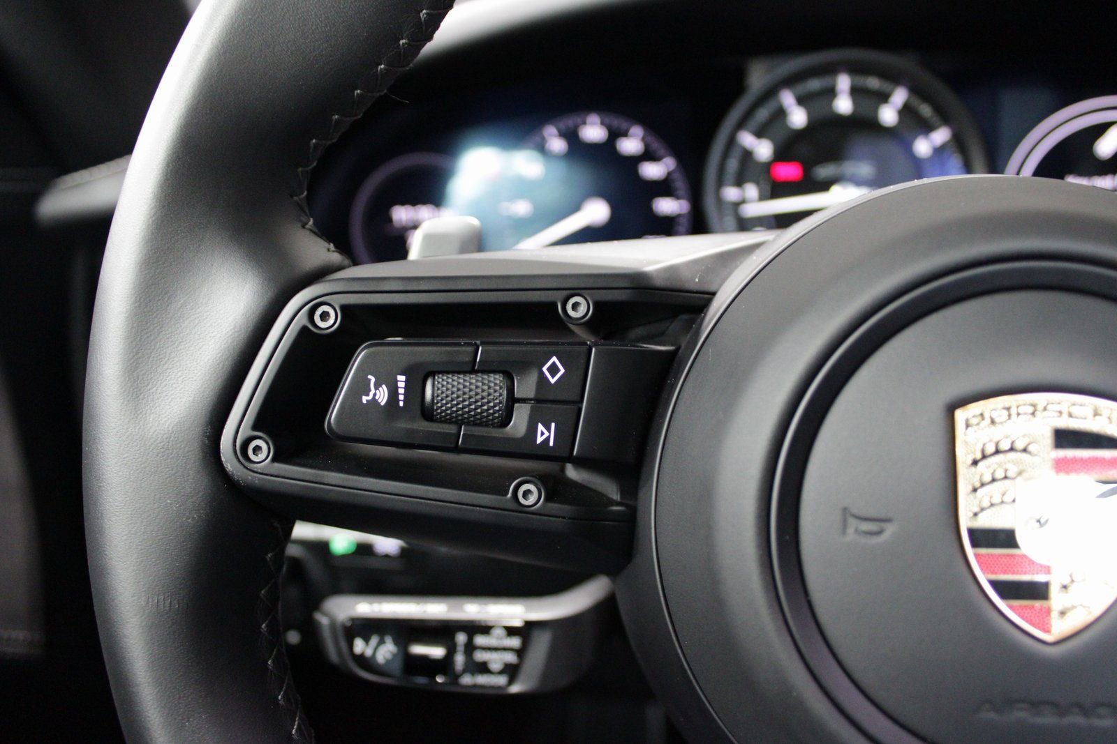 Certified 2024 Porsche 911 Carrera 4 GTS image 25