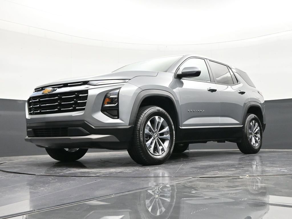 Used 2025 Chevrolet Equinox LT FWD image 17